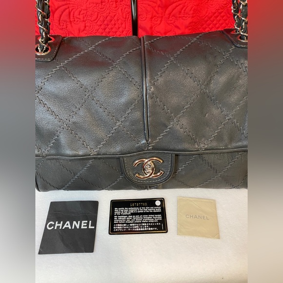 SOLD**Chanel Classic Maxi Ultimate Stitch Flap Bag